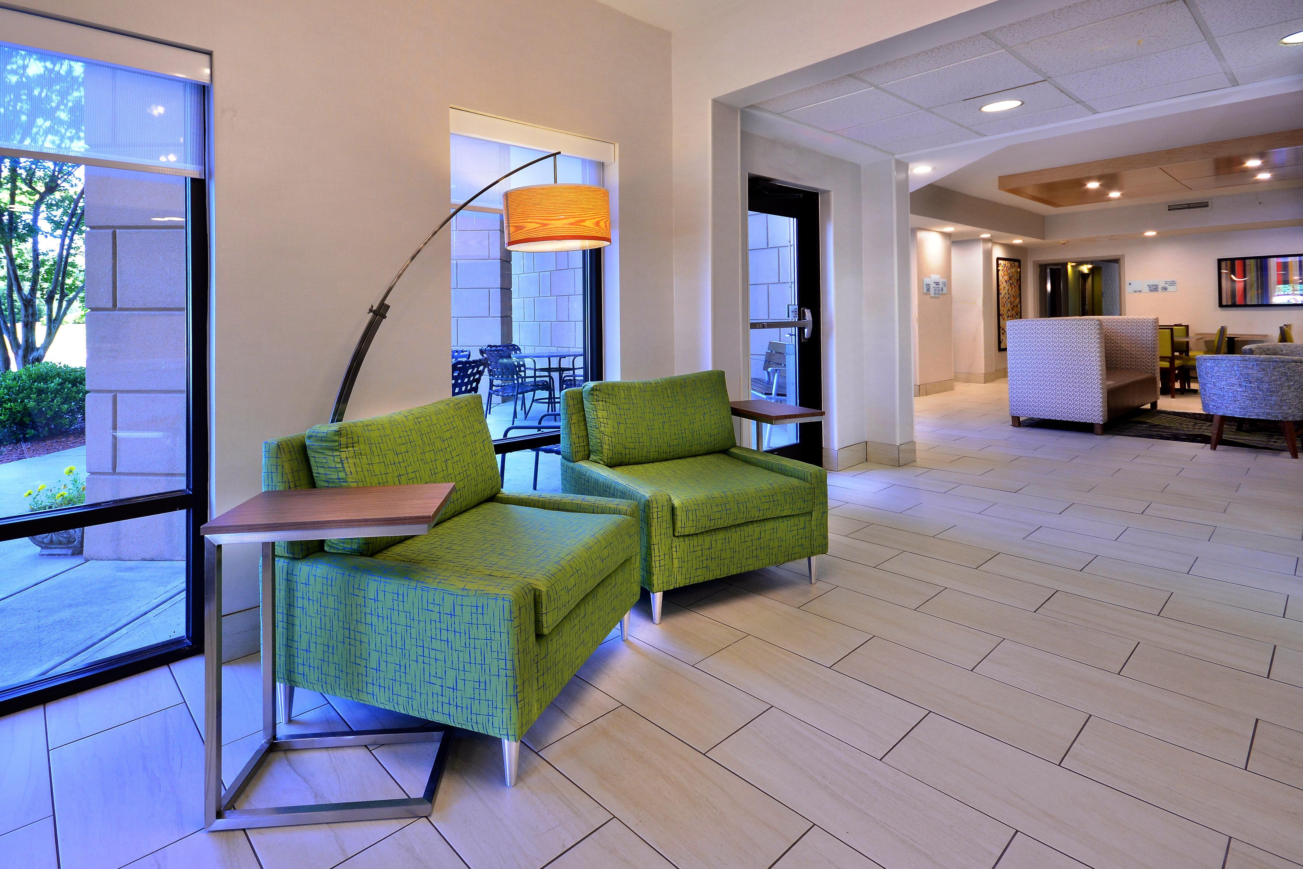 Holiday Inn Express Durham By Ihg Экстерьер фото